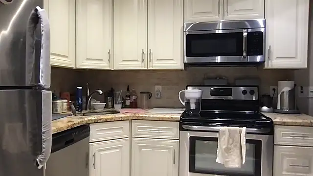 BigGuyMuscle online show from December 22, 2025, 8:06 pm