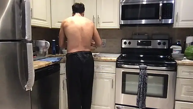 BigGuyMuscle online show from January 9, 2026, 7:37 pm