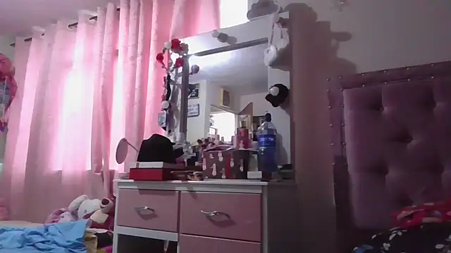 annarose19 online show from February 12, 2025, 10:48 pm