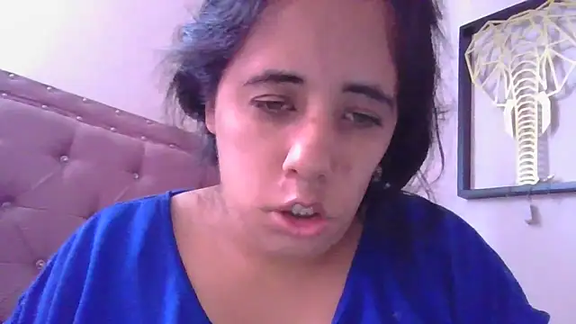 annarose19 online show from December 2, 2025, 7:31 pm