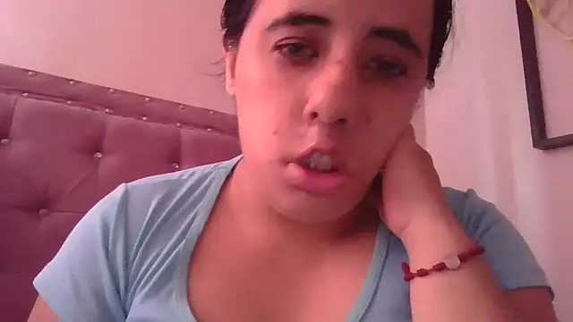 annarose19 online show from December 18, 2025, 5:30 pm