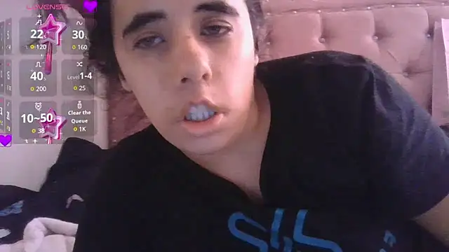 Snapshot of annarose19 chatting on May 29, 2026, 5:00 pm annarose19 online show from May 29, 2026, 5:00 pm