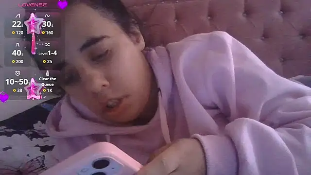Snapshot of annarose19 chatting on June 25, 2026, 10:14 pm annarose19 online show from June 25, 2026, 10:14 pm