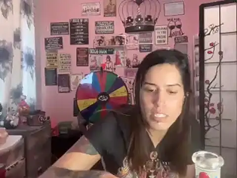 latinacubana online show from December 23, 2024, 5:11 pm