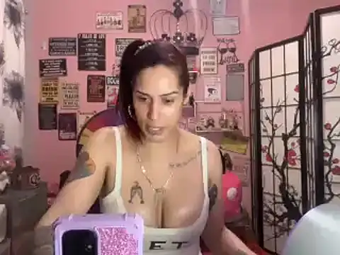 latinacubana online show from March 12, 2025, 10:16 am