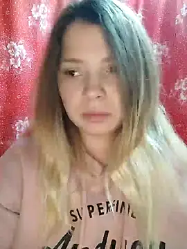 Snapshot of Zuli_Kiska chatting on December 1, 2024, 9:04 pm Zuli Kiska online show from December 1, 2024, 9:04 pm