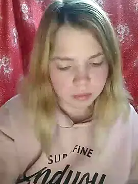 Snapshot of Zuli_Kiska chatting on January 11, 2025, 8:54 pm Zuli Kiska online show from January 11, 2025, 8:54 pm