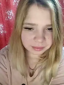 Snapshot of Zuli_Kiska chatting on January 27, 2025, 12:22 am Zuli Kiska online show from January 27, 2025, 12:22 am