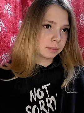 Snapshot of Zuli_Kiska chatting on November 29, 2025, 12:30 pm Zuli Kiska online show from November 29, 2025, 12:30 pm