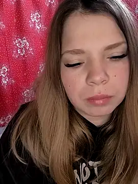 Zuli Kiska online show from February 7, 2026, 9:07 pm