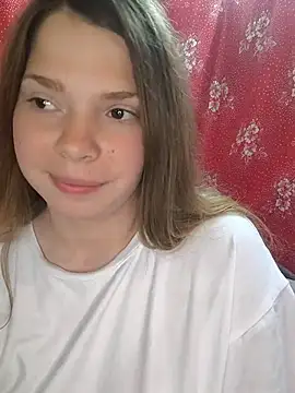 Snapshot of Zuli_Kiska chatting on July 13, 2026, 6:38 am Zuli Kiska online show from July 13, 2026, 6:38 am