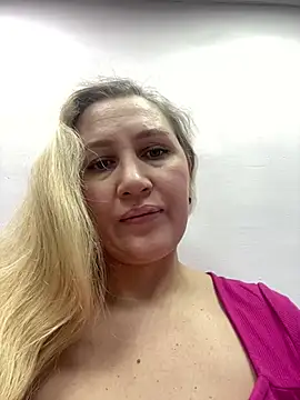 YourBlondee online show from January 25, 2025, 2:26 am
