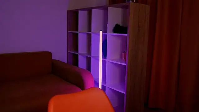 ItsAlisia online show from November 12, 2025, 2:17 pm