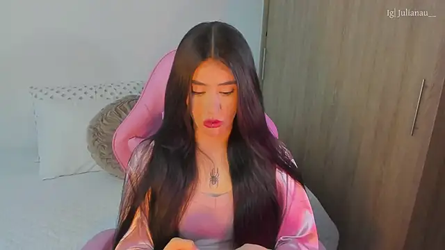 iriswest  online show from March 12, 2025, 11:12 pm