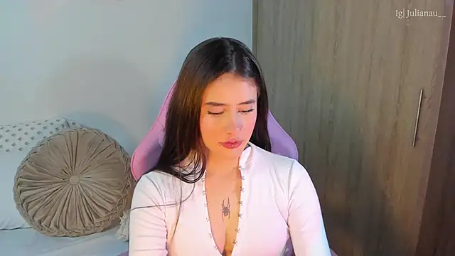 iriswest  online show from March 23, 2025, 2:26 am