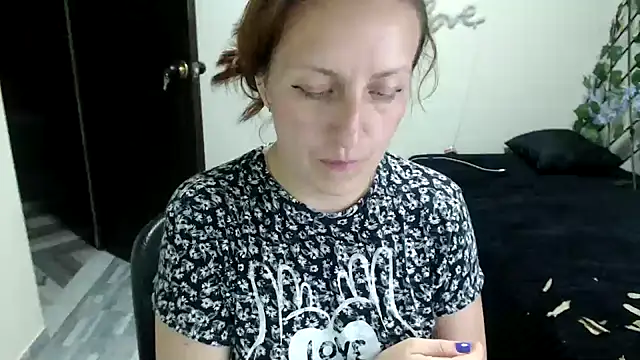 Snapshot of kittykalor09 chatting on June 26, 2026, 4:17 am kittykalor09 online show from June 26, 2026, 4:17 am
