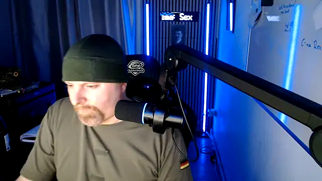 DerPornoPete online show from February 22, 2026, 12:45 am