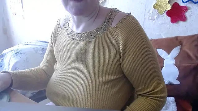 Snapshot of QueenLana chatting on February 10, 2025, 8:31 am QueenLana online show from February 10, 2025, 8:31 am