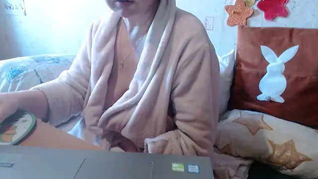 Snapshot of QueenLana chatting on February 11, 2025, 1:30 pm QueenLana online show from February 11, 2025, 1:30 pm