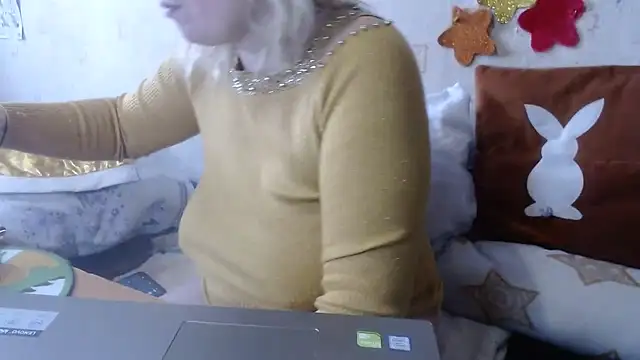 Snapshot of QueenLana chatting on February 15, 2025, 8:11 am QueenLana online show from February 15, 2025, 8:11 am