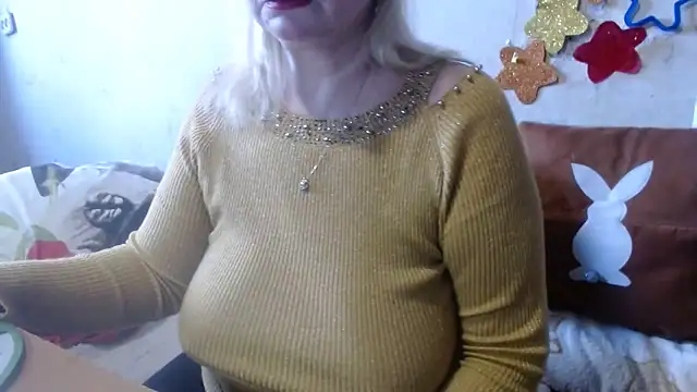 Snapshot of QueenLana chatting on February 28, 2025, 2:31 pm QueenLana online show from February 28, 2025, 2:31 pm