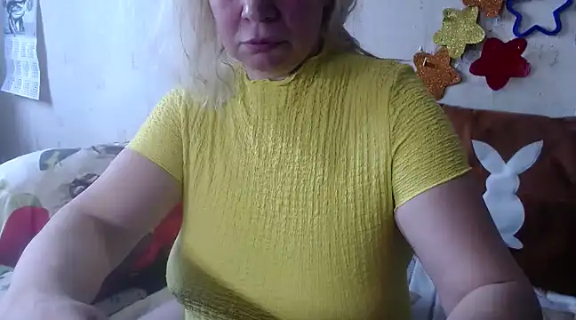 Snapshot of QueenLana chatting on March 4, 2025, 8:57 am QueenLana online show from March 4, 2025, 8:57 am