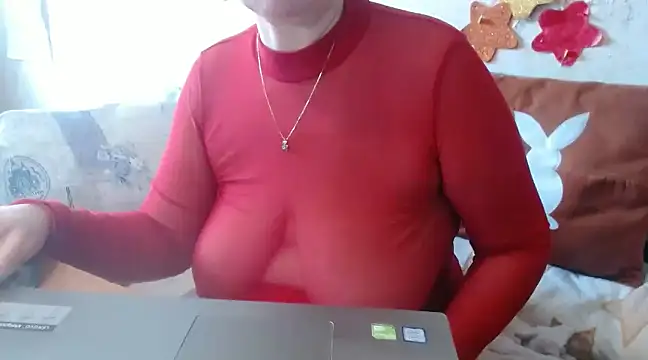 Snapshot of QueenLana chatting on March 12, 2025, 12:15 pm QueenLana online show from March 12, 2025, 12:15 pm