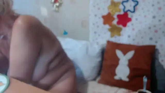 Snapshot of QueenLana chatting on October 3, 2025, 5:26 am QueenLana online show from October 3, 2025, 5:26 am