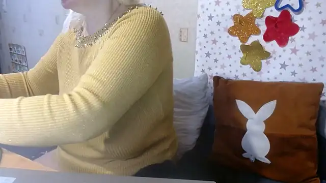 Snapshot of QueenLana chatting on October 27, 2025, 10:30 am QueenLana online show from October 27, 2025, 10:30 am