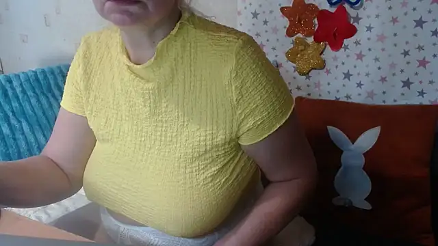 Snapshot of QueenLana chatting on November 11, 2025, 7:19 am QueenLana online show from November 11, 2025, 7:19 am