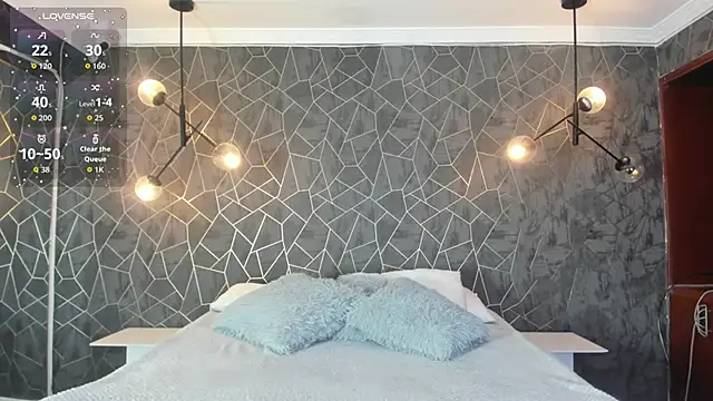 danaythamara1 online show from September 17, 2025, 8:10 pm