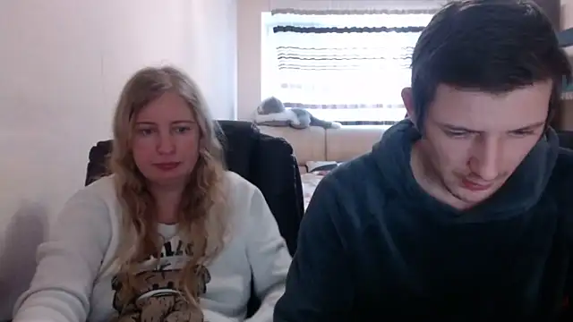 PeterAndJen online show from March 8, 2025, 4:17 pm