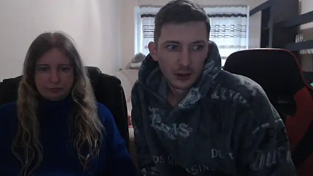 PeterAndJen online show from March 16, 2025, 4:23 pm