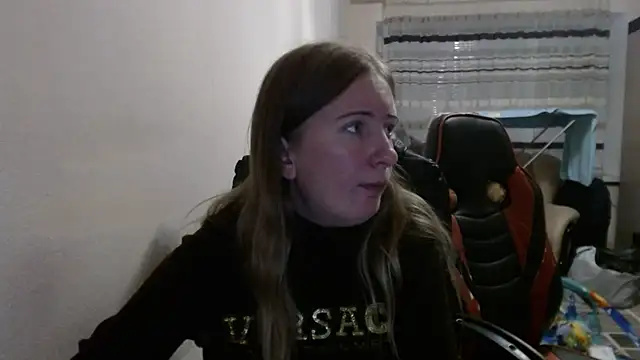 PeterAndJen online show from October 1, 2025, 6:03 pm