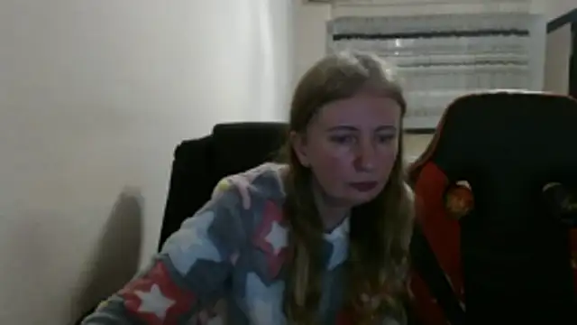 PeterAndJen online show from November 27, 2025, 8:11 pm