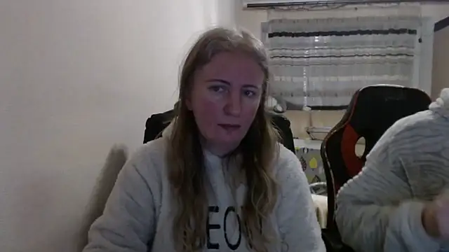 PeterAndJen online show from February 2, 2026, 7:34 pm