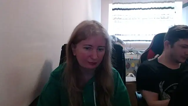 PeterAndJen online show from April 19, 2026, 8:02 am