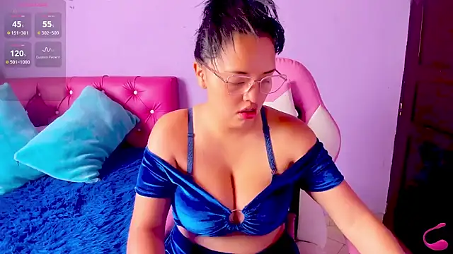 crissn0707 online show from September 14, 2025, 12:04 pm