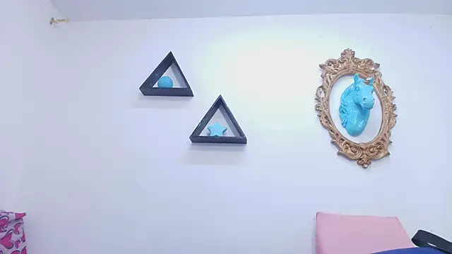 timkerbell  online show from September 12, 2025, 7:14 pm