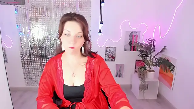 Snapshot of MargaretFatal chatting on July 16, 2026, 5:46 am MargaretFatal online show from July 16, 2026, 5:46 am