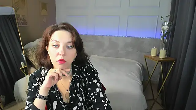 Snapshot of MargaretFatal chatting on July 31, 2026, 6:02 am MargaretFatal online show from July 31, 2026, 6:02 am