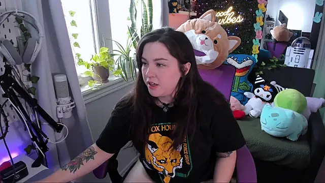 JennKenobi online show from April 20, 2026, 2:20 pm