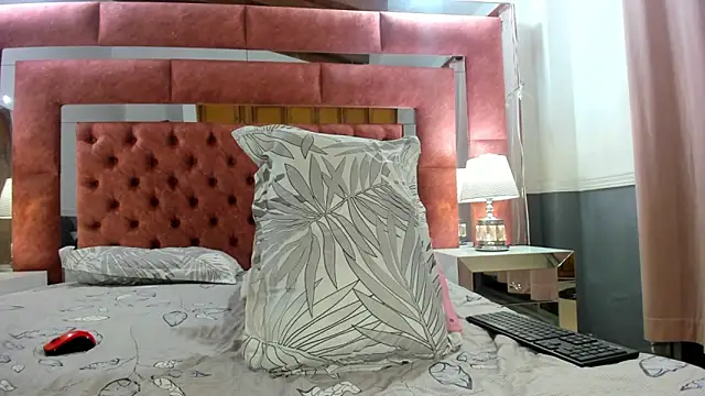 briana wonder69xxx online show from March 4, 2025, 4:27 am