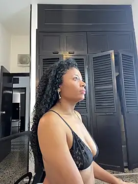 angelica af online show from October 8, 2025, 6:16 pm