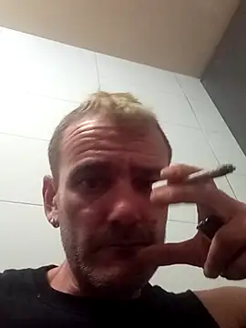 raulacab online show from April 16, 2026, 1:28 am