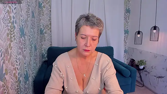 Snapshot of KathySunn chatting on December 11, 2024, 1:28 pm KathySunn online show from December 11, 2024, 1:28 pm