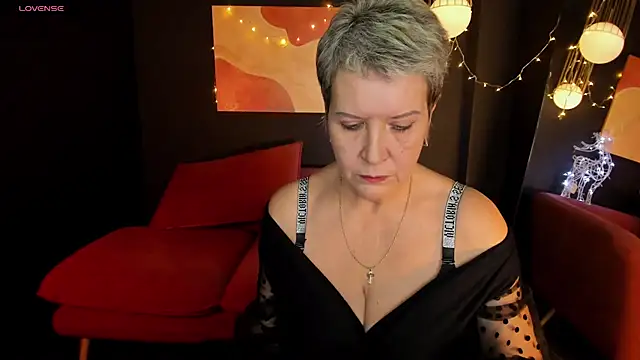 Snapshot of KathySunn chatting on January 2, 2025, 1:19 pm KathySunn online show from January 2, 2025, 1:19 pm