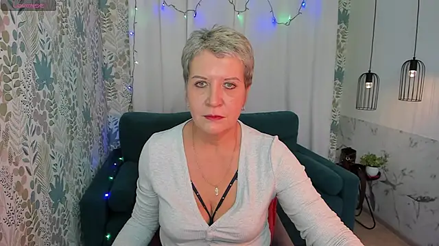 Snapshot of KathySunn chatting on January 3, 2025, 1:36 pm KathySunn online show from January 3, 2025, 1:36 pm