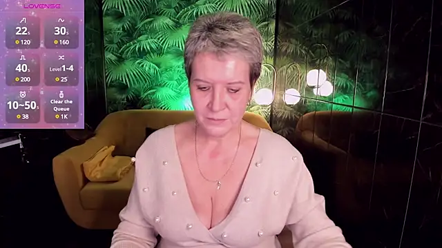 Snapshot of KathySunn chatting on January 13, 2025, 1:28 pm KathySunn online show from January 13, 2025, 1:28 pm