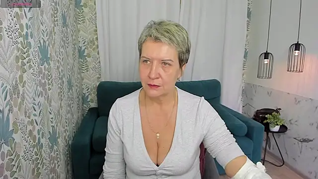 Snapshot of KathySunn chatting on January 22, 2025, 9:46 am KathySunn online show from January 22, 2025, 9:46 am